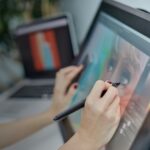 液晶ペンタブレットでデスクを便利に